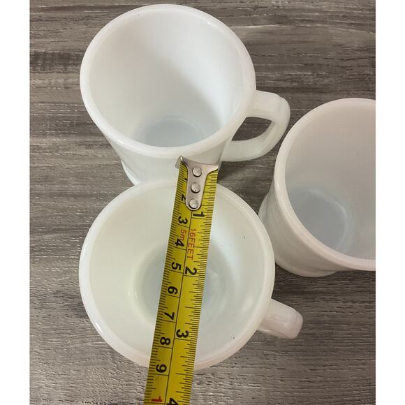 Lot of 3 Vintage Milk Glass Fire King Mugs Cups Anchor Hocking - Picture 6 of 6